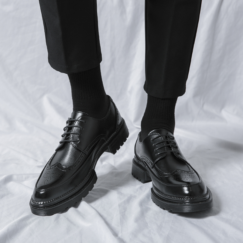 Nuove Scarpe in Pelle per Uomi - Young Men'S Grooming recensione e prezzo