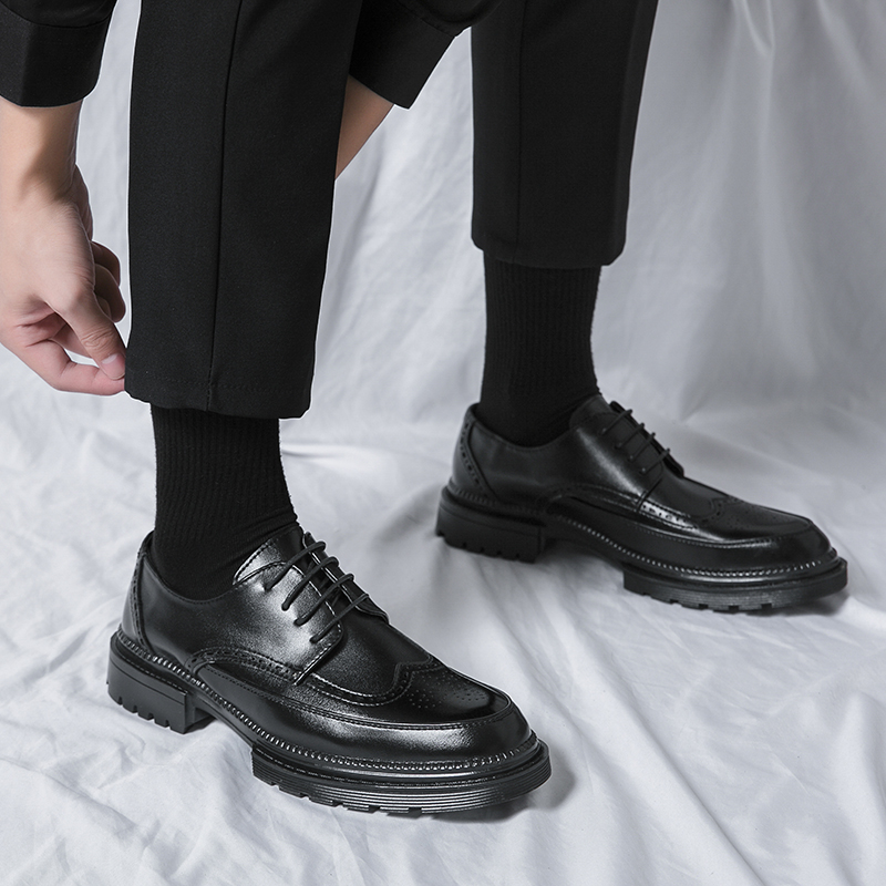 Nuove Scarpe in Pelle per Uomi - Young Men'S Grooming recensione e prezzo
